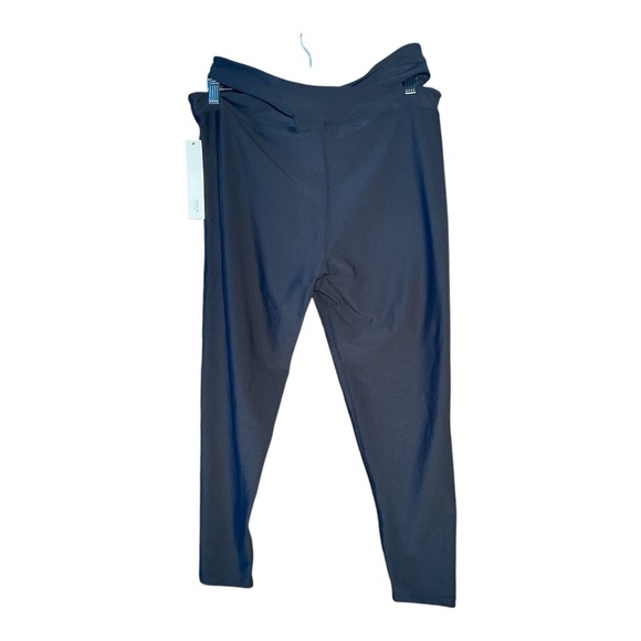 AQUA Athletic
High Rise 7/8 Leggings - Exclusive - Picture 2 of 4